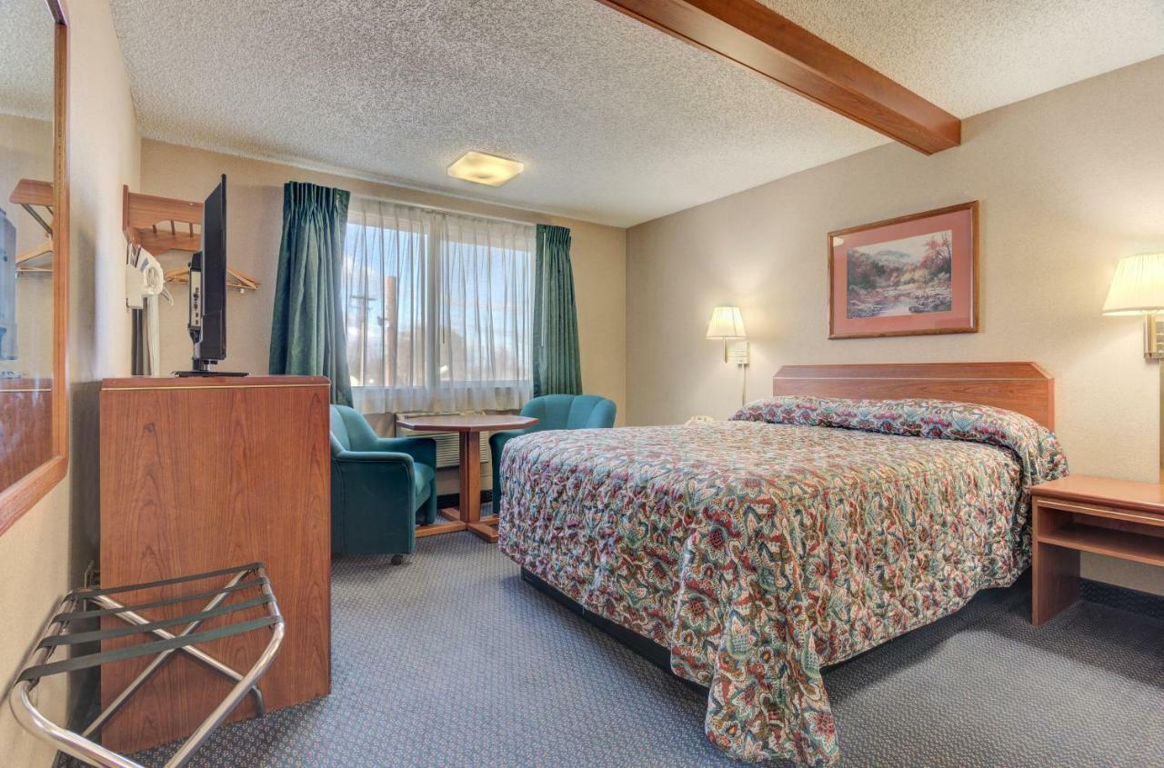 Redmond Inn Экстерьер фото