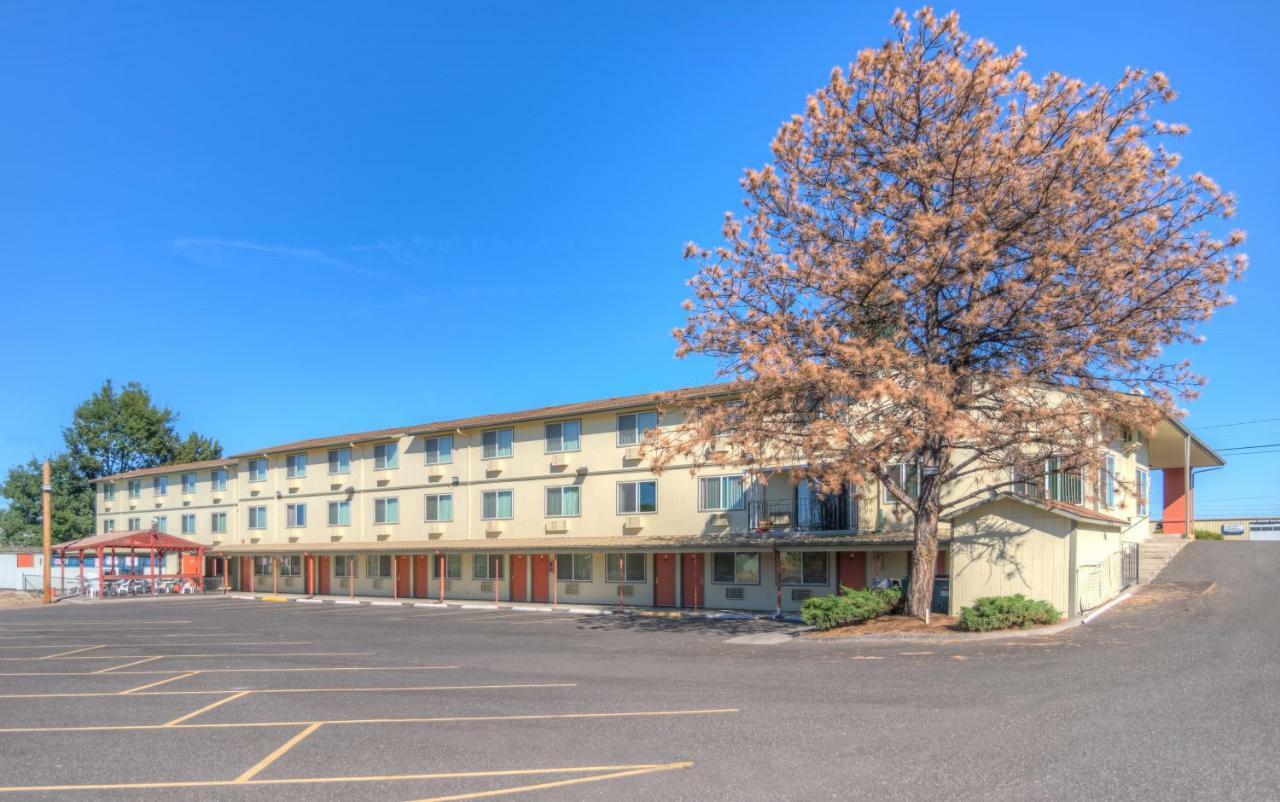 Redmond Inn Экстерьер фото
